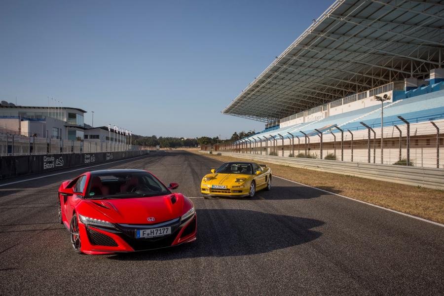  Honda NSX 2016 года  (фото 22 из 29)